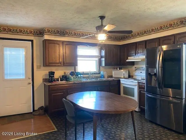 3765 Holy Cross Rd, Loretto, KY 40037 - #3