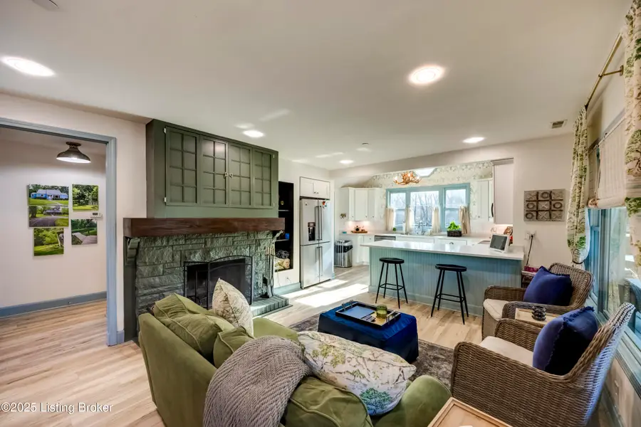 219 Wood Rd, Louisville, KY 40222 - #3