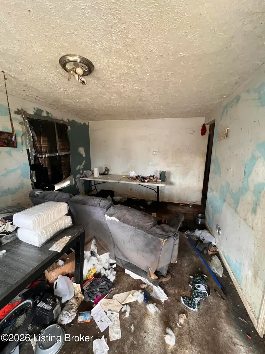 2315 Briargate Ave, Louisville, KY 40216 - #3