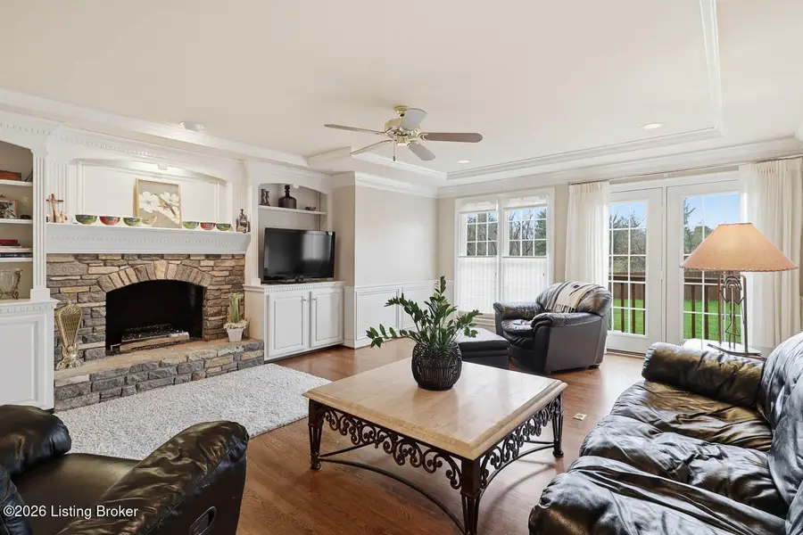 620 Lake Sterling Rd, Louisville, KY 40223 - #2