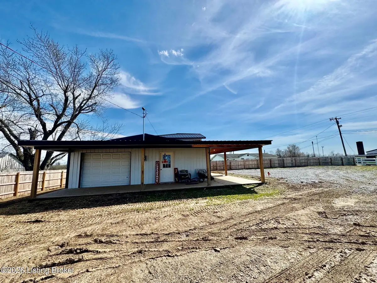 10691 Main St, Mackville, KY 40040 - #1