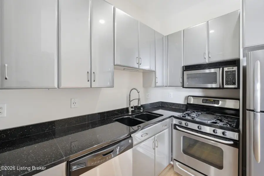 2011 Frankfort Ave #303, Louisville, KY 40206 - #3