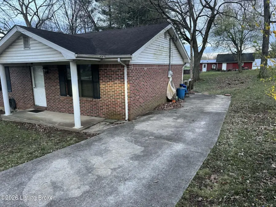 204 Woodland Ave, Munfordville, KY 42765 - #2