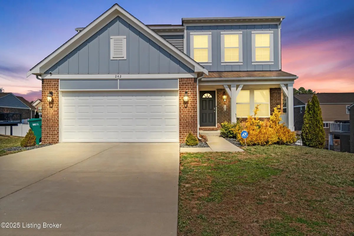 242 Magnolia Dr, Shepherdsville, KY 40165 - #1