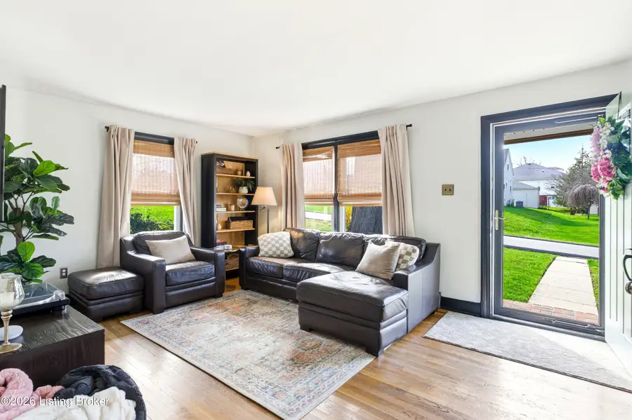 129 Alton Rd, Shelbyville, KY 40065 - #2