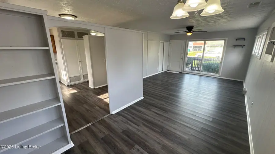 4820 Bluebird Ave, Louisville, KY 40213 - #2