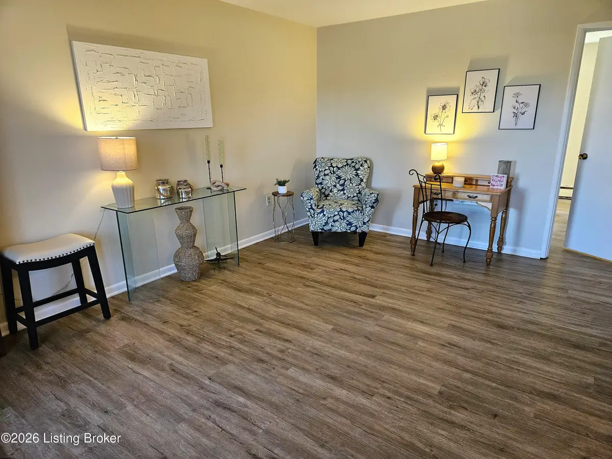 4501 S 6th St #APT 54, Louisville, KY 40214 - #1