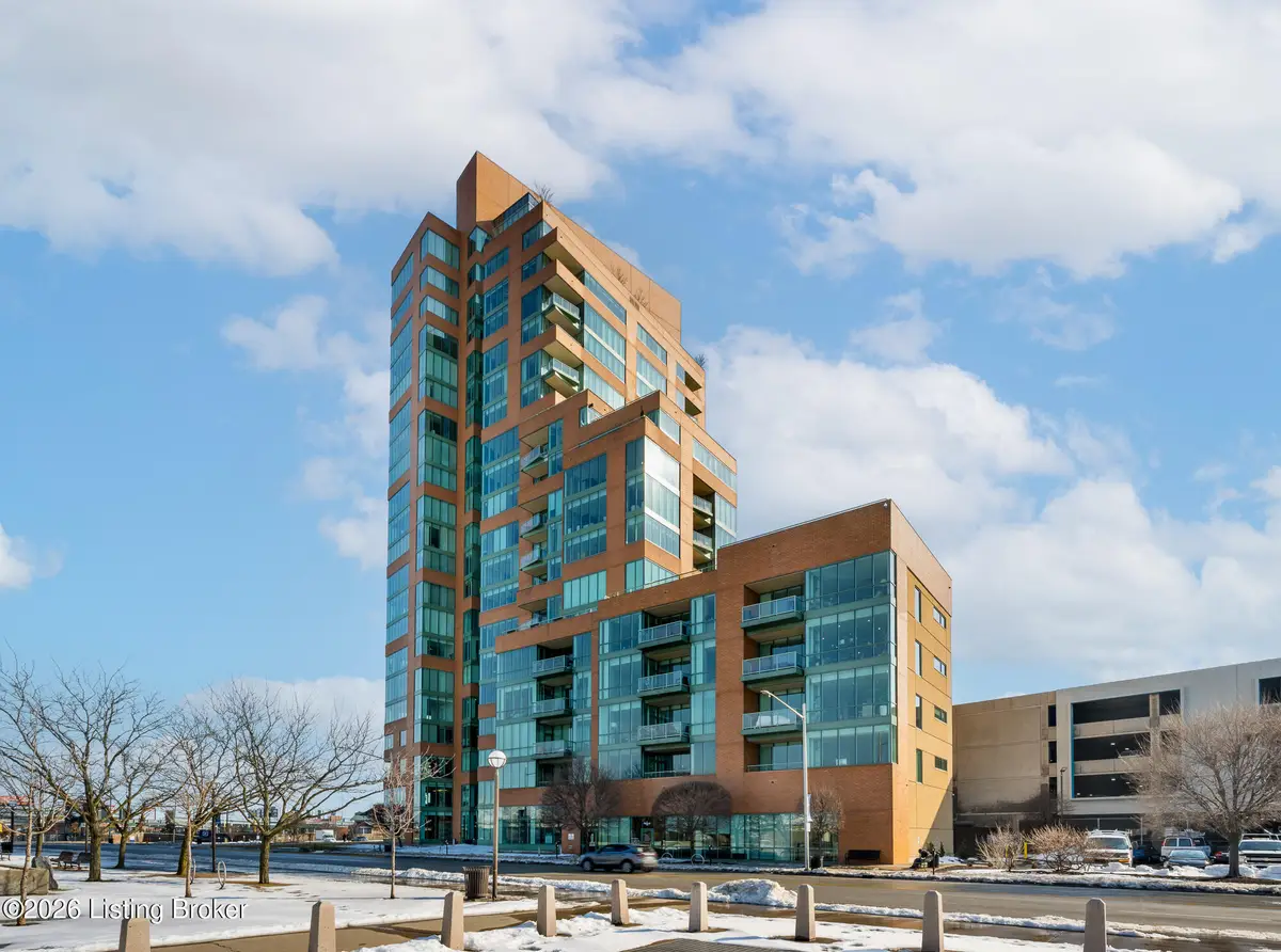 222 E Witherspoon St #806, Louisville, KY 40202 - #1
