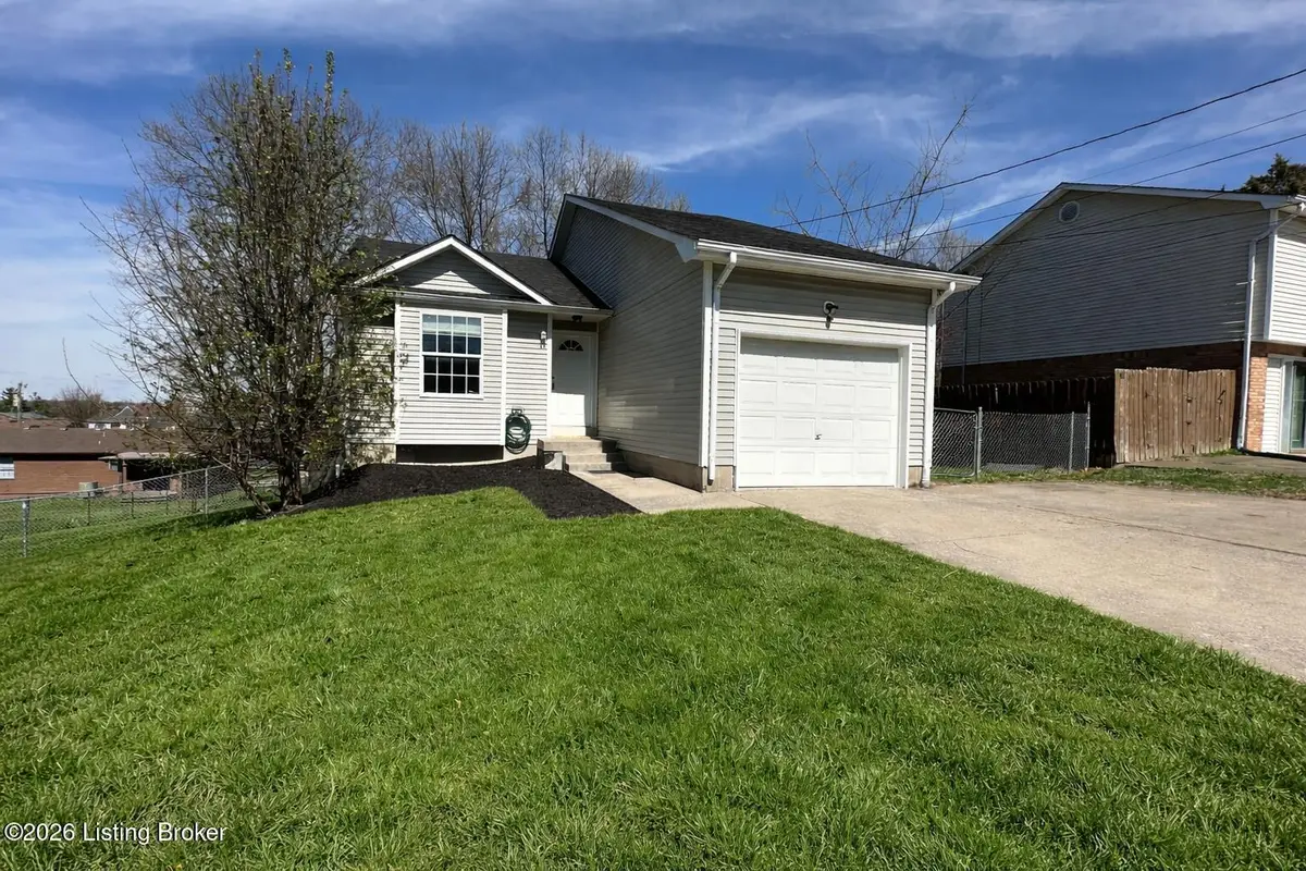 109 Jefferson St, Radcliff, KY 40160 - #1