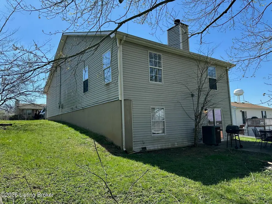 109 Jefferson St, Radcliff, KY 40160 - #3