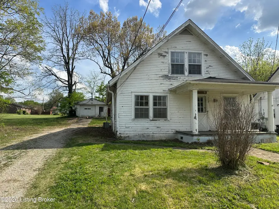 206 E 2nd St, Hardinsburg, KY 40143 - #2