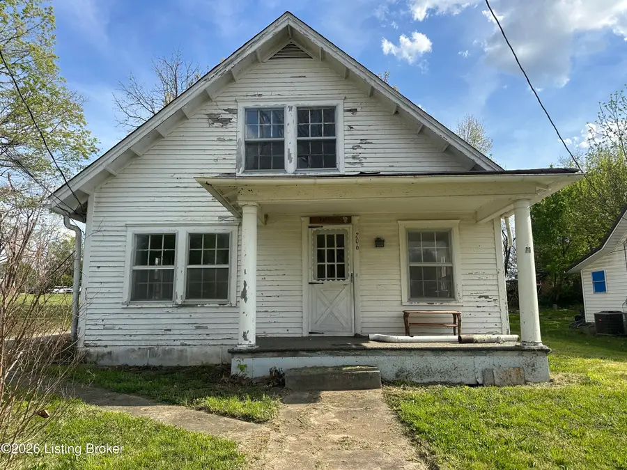 206 E 2nd St, Hardinsburg, KY 40143 - #3