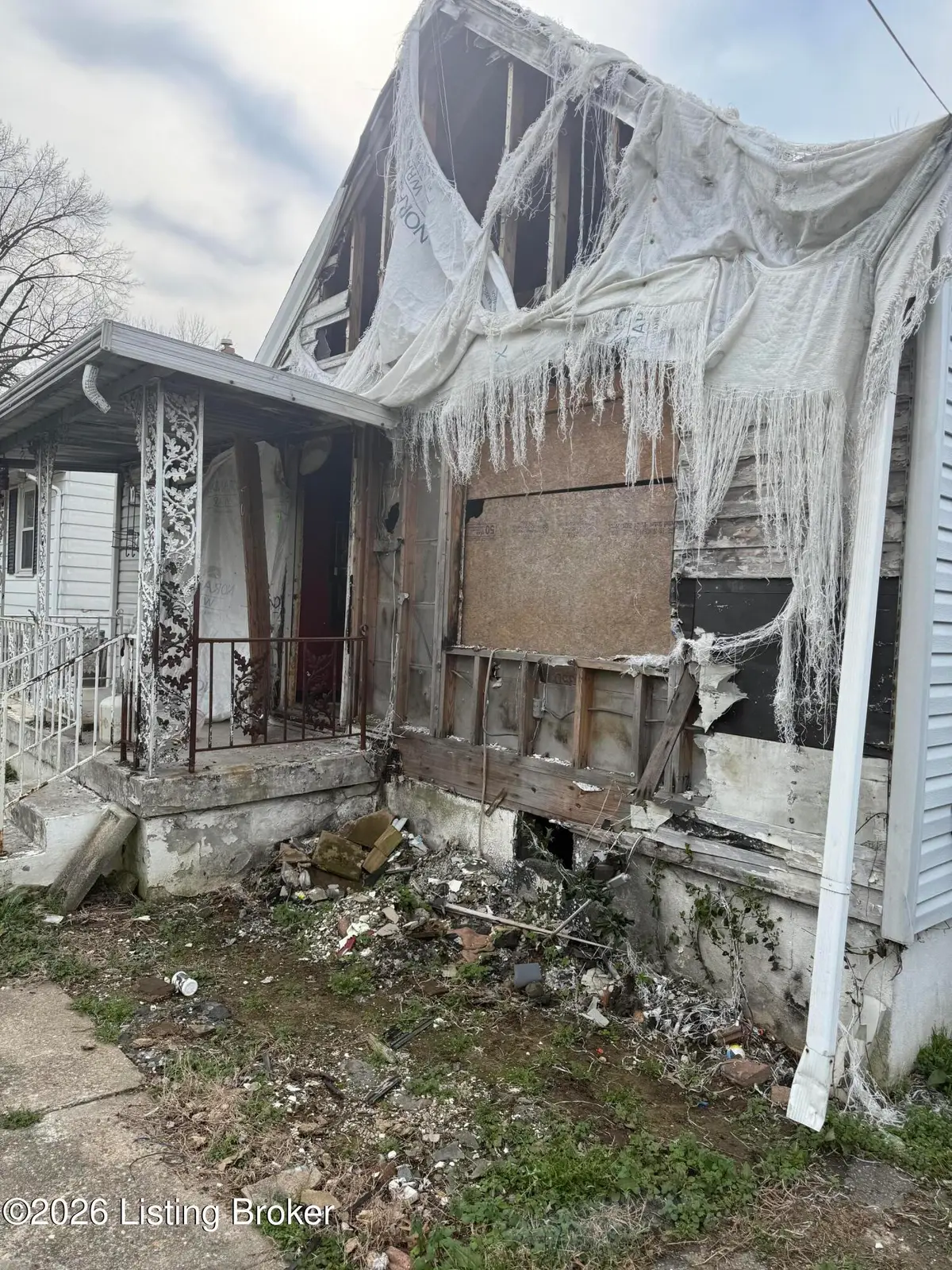 4402 Sunset Ave, Louisville, KY 40211 - #1