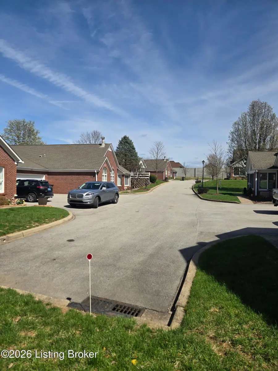 12301 Wildcat Way, Jeffersontown, KY 40299 - #2