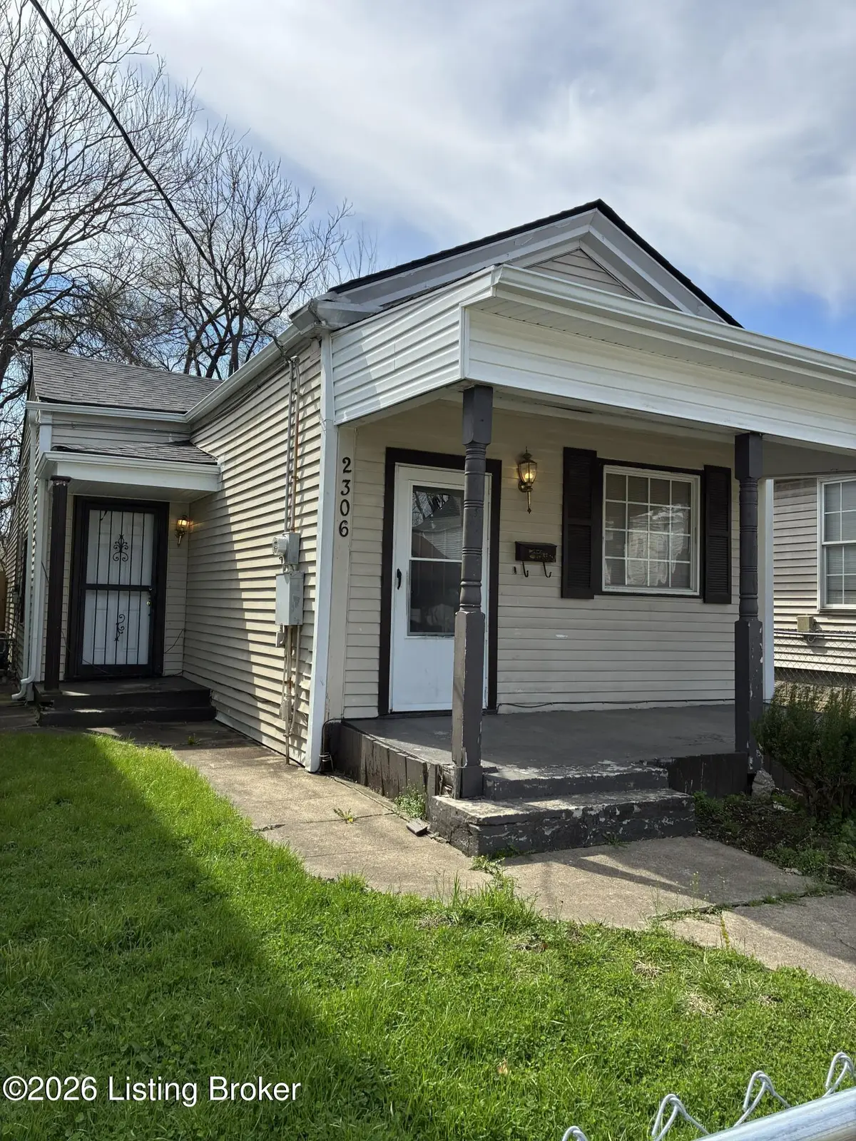 2306 W Burnett Ave, Louisville, KY 40210 - #1