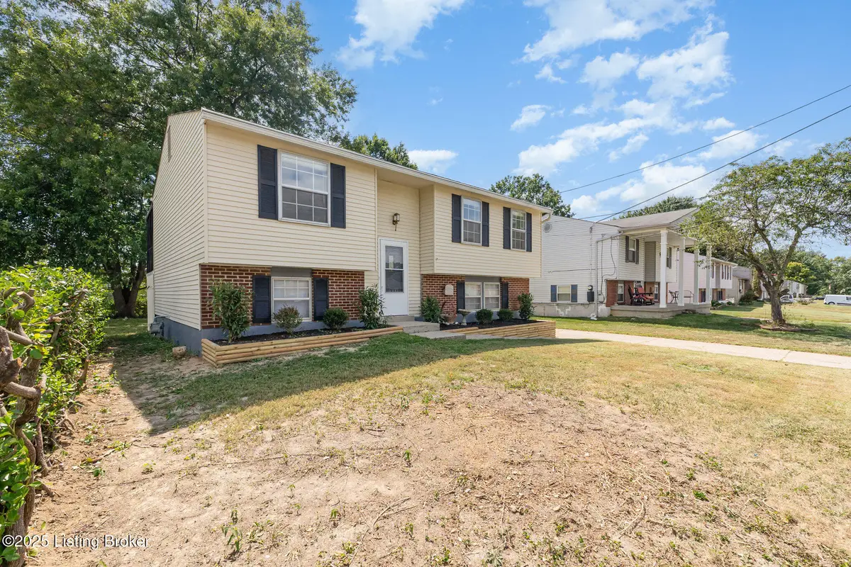 417 Saguaro Dr, Louisville, KY 40229 - #1