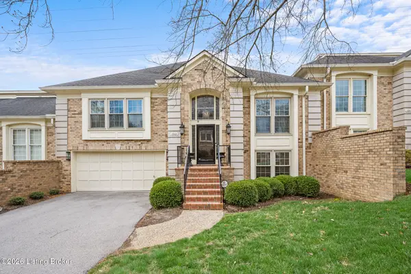 1202 Wellington Pl, Louisville, KY 40207