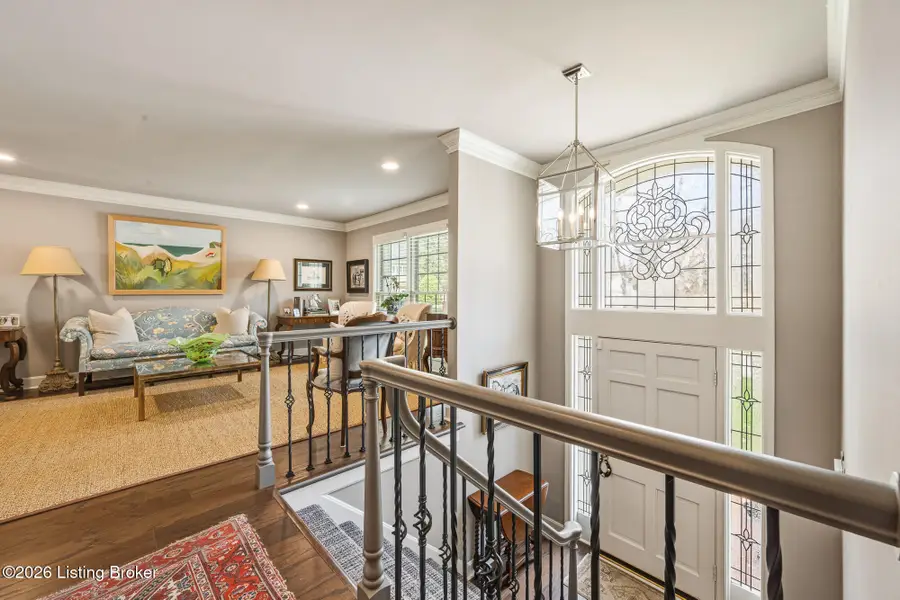 1202 Wellington Pl, Louisville, KY 40207 - #3