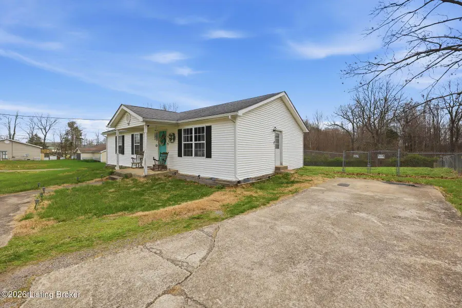 1348 Jones St, Radcliff, KY 40160 - #3