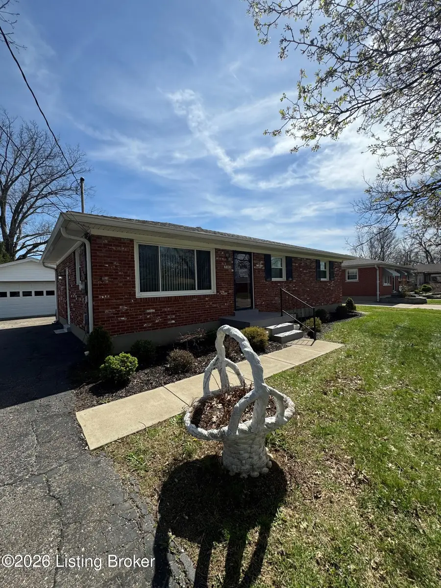 5103 Joy Dr, Louisville, KY 40216 - #2