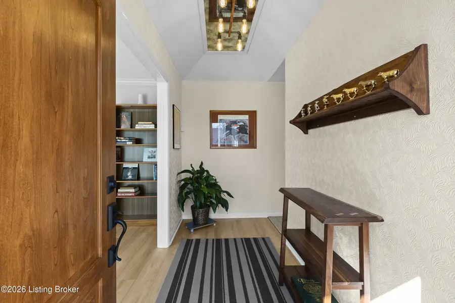 3712 Bigelow Dr, Jeffersontown, KY 40299 - #3