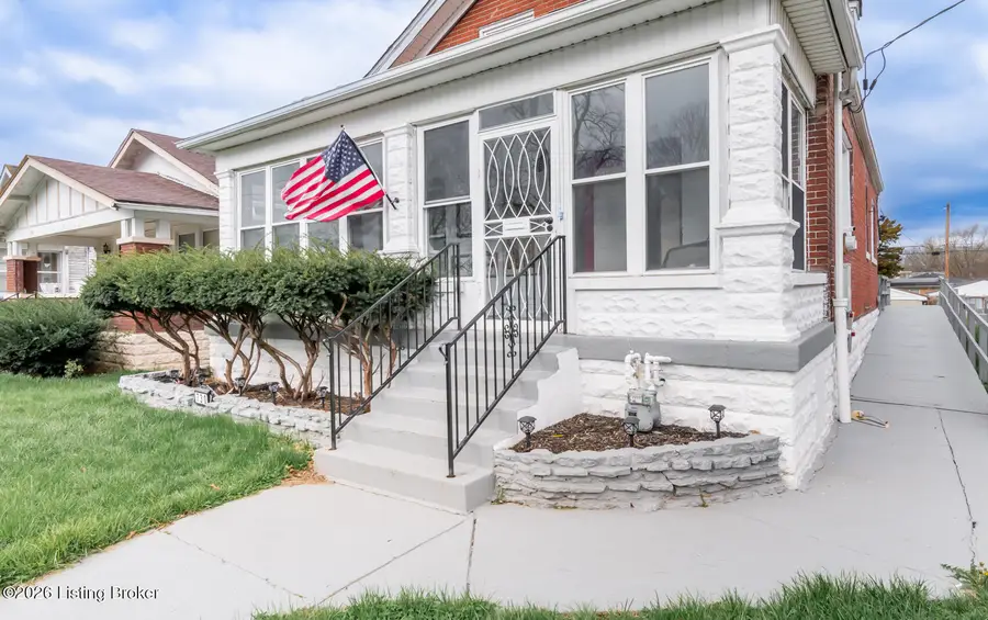 730 S 38th St, Louisville, KY 40211 - #3