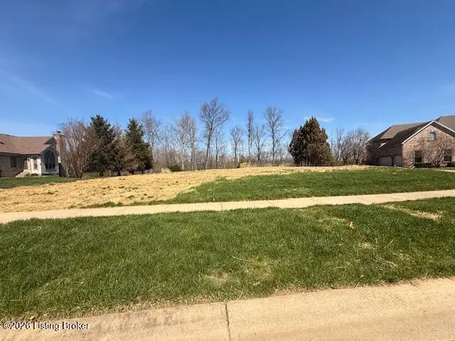 9004 Grand Pointe Ct, Louisville, KY 40214 - #2