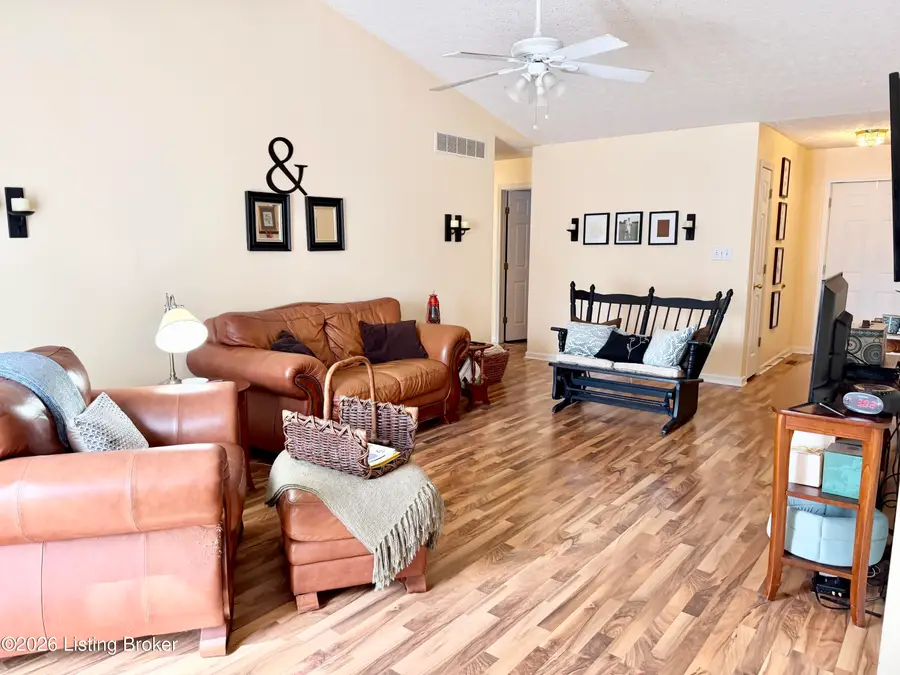 104 Baltrusol Ct, Frankfort, KY 40601 - #3