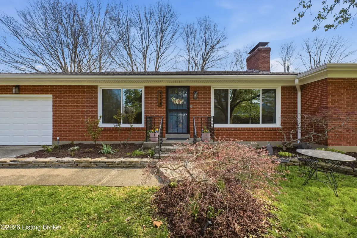 9114 Hurstbourne Ln, Louisville, KY 40220 - #1