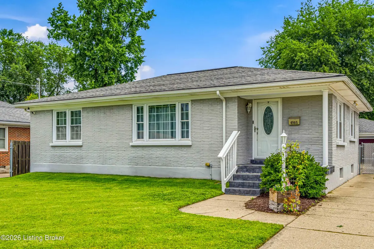 4905 Paramount Dr, Louisville, KY 40258 - #1