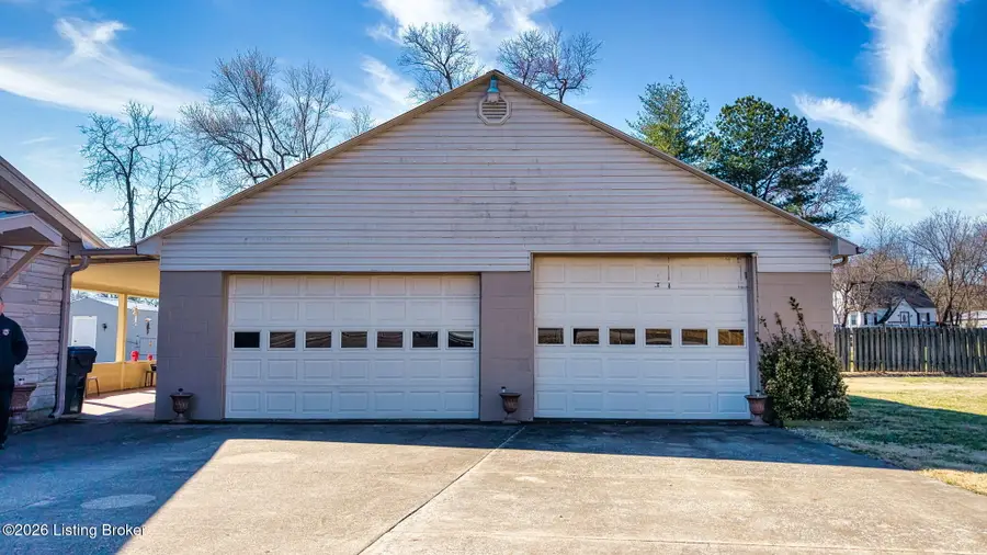 4308 Wilmoth Ave, Louisville, KY 40216 - #3