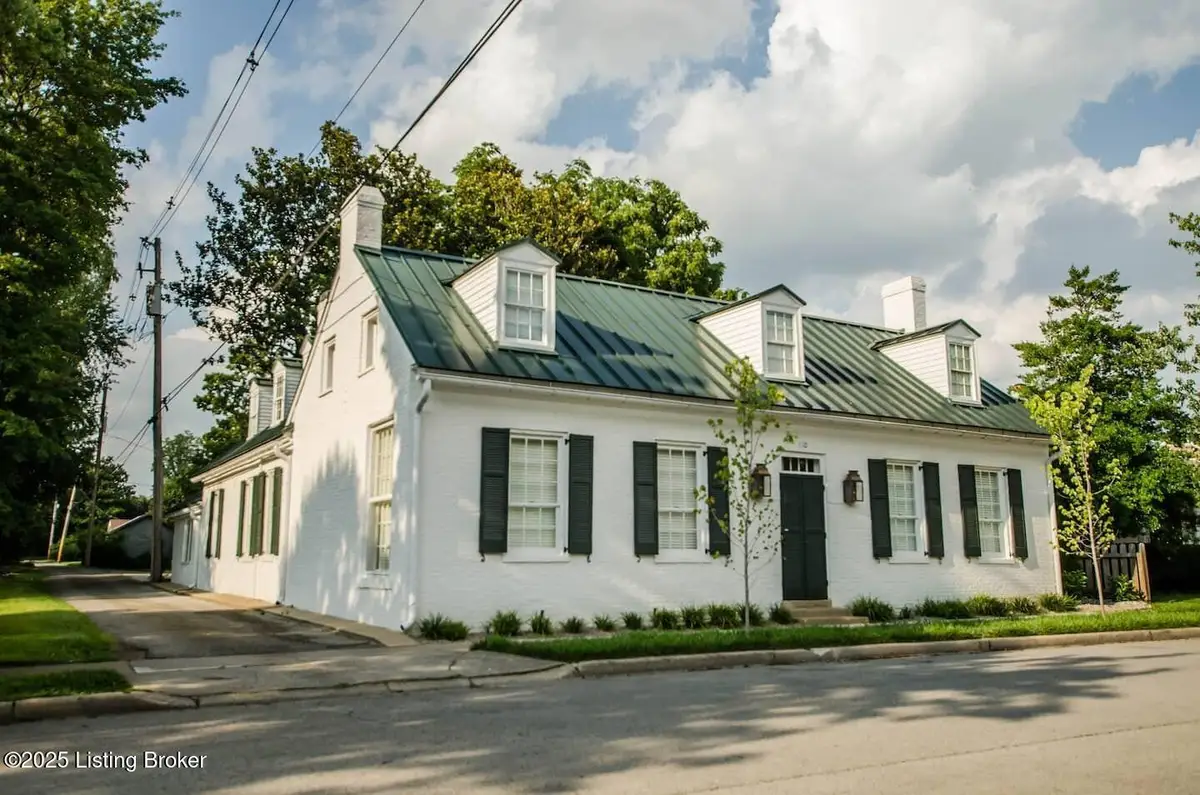 110 E Brashear Ave, Bardstown, KY 40004 - #1