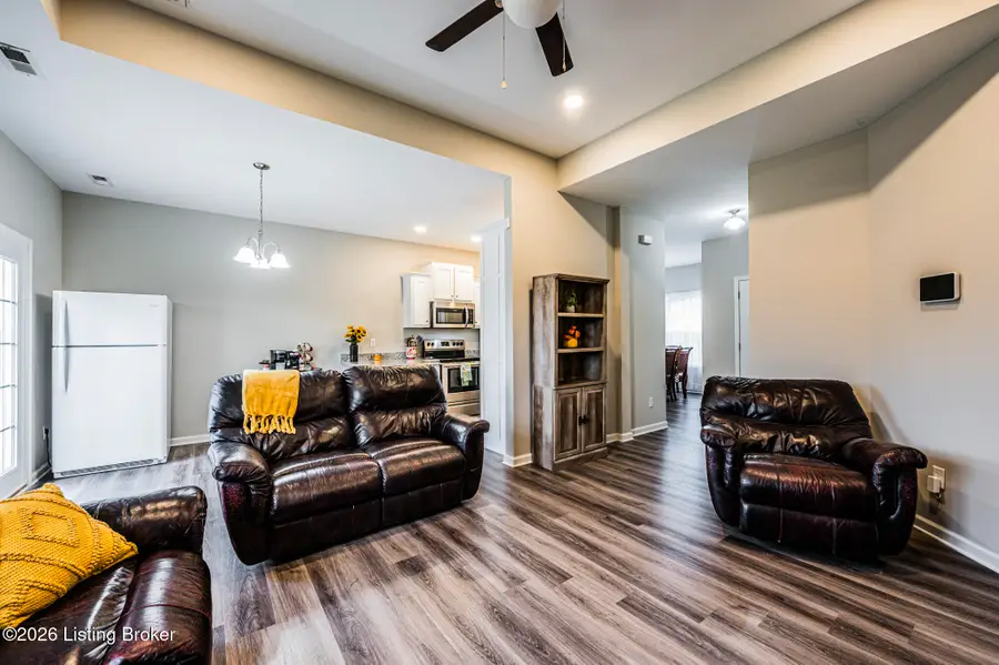 2030 Brownsford Rd, Scottsville, KY 42164 - #2