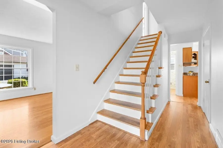 10200 Radford Rd, Louisville, KY 40223 - #3