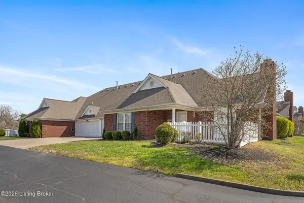 7909 Manner Pointe Dr, Louisville, KY 40220