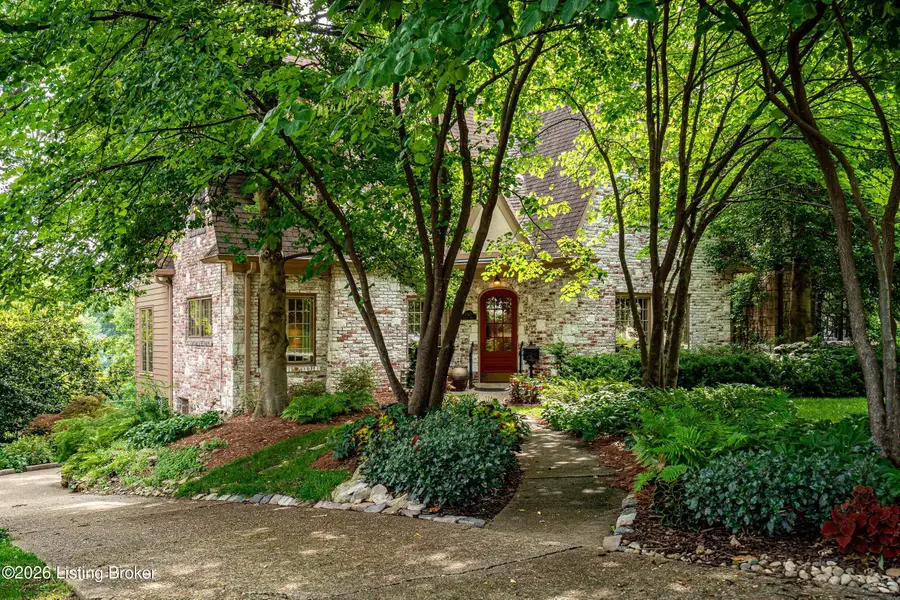 2325 Saratoga Dr, Louisville, KY 40205 - #2