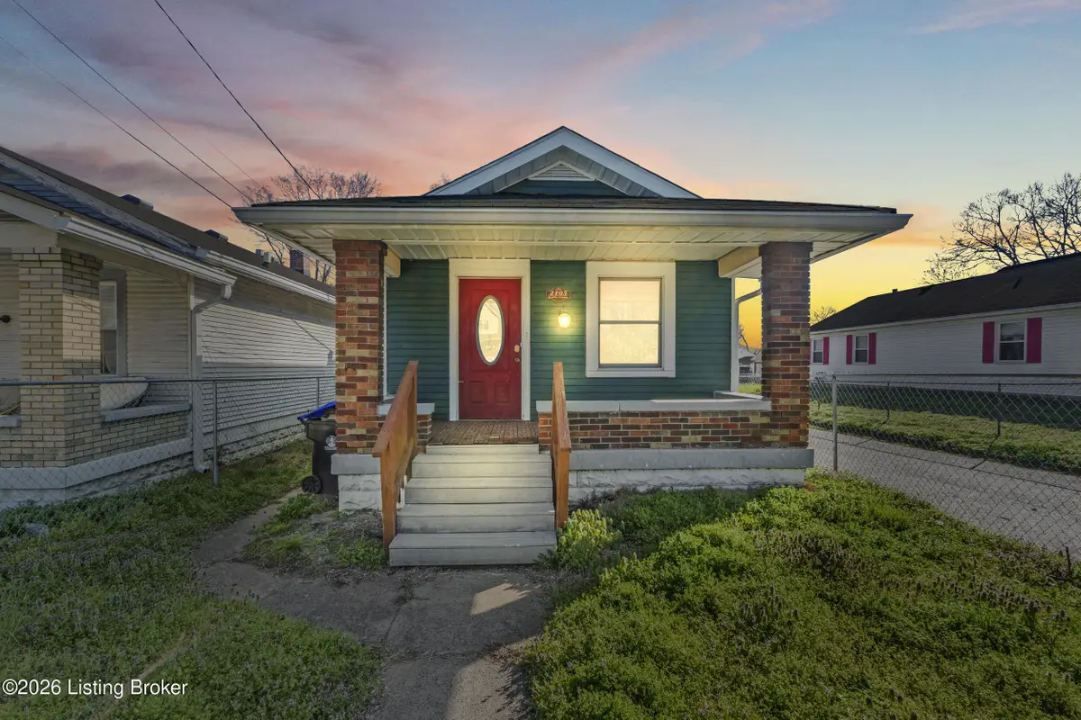 2105 Bradley Ave, Louisville, KY 40217 - #1
