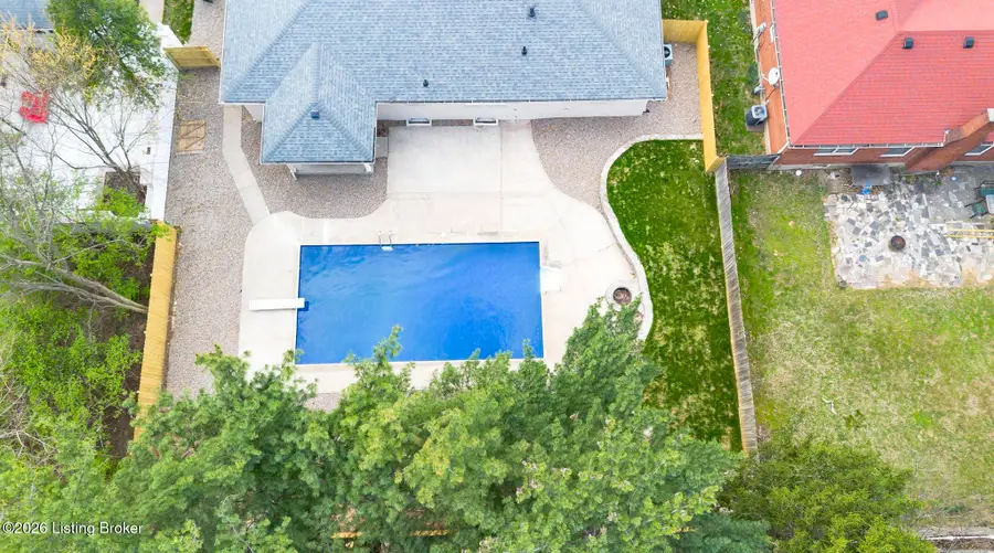 4203 Cottagehill Rd, Jeffersontown, KY 40299 - #2