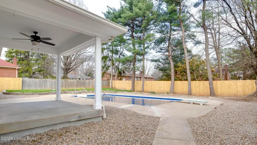 4203 Cottagehill Rd, Jeffersontown, KY 40299 - #3