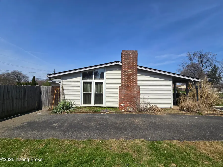 1720 Brentmoor Ln, Moorland, KY 40223 - #3