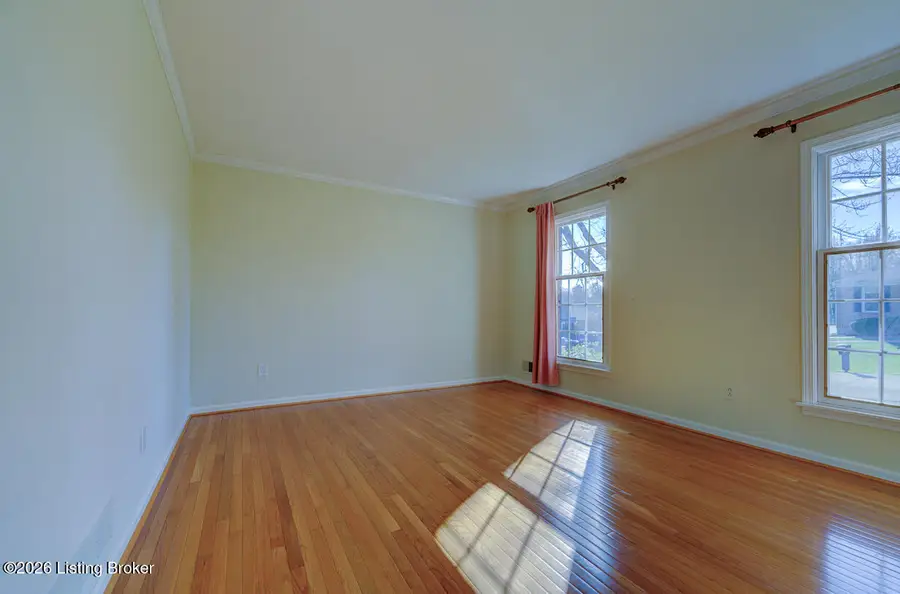 8605 Longborough Way, Jeffersontown, KY 40299 - #3