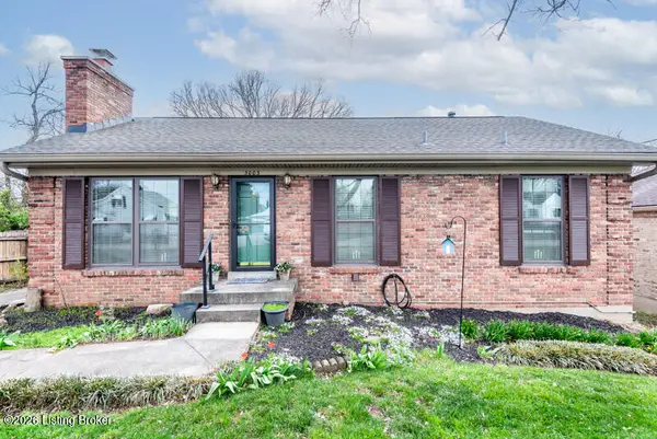 3003 Pelham Ct, Jeffersontown, KY 40299