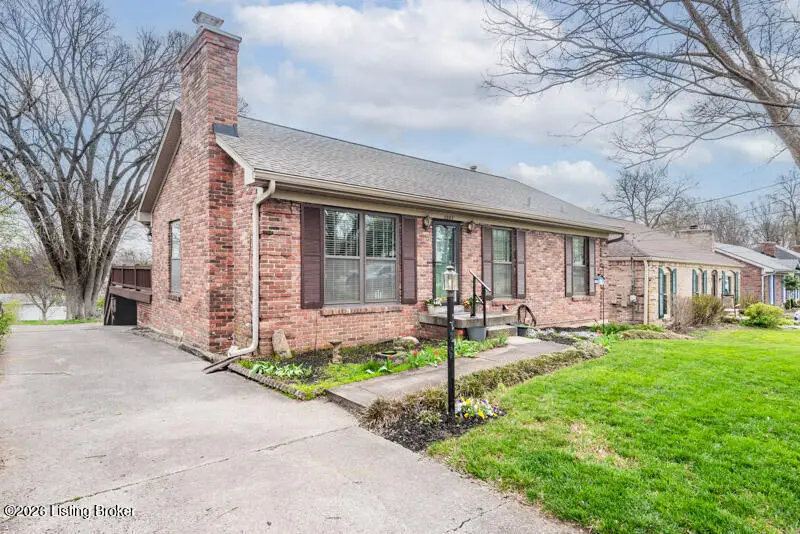 3003 Pelham Ct, Jeffersontown, KY 40299 - #2