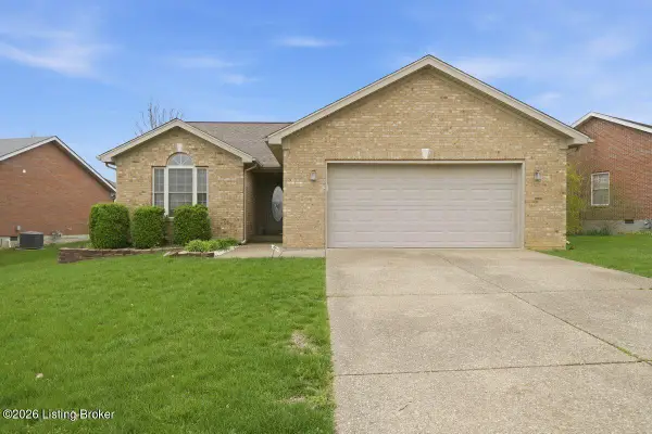 319 Park Ridge Dr, Mt Washington, KY 40047