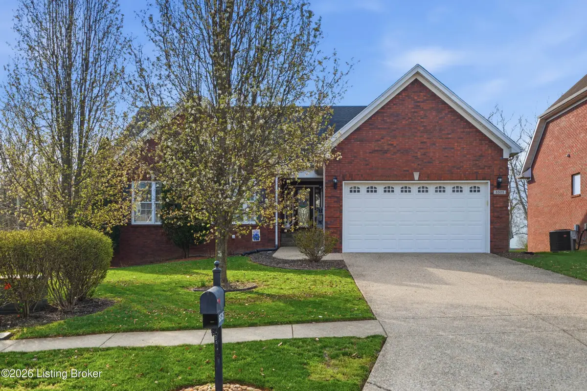 6505 Keeling Park Dr, Louisville, KY 40291 - #1