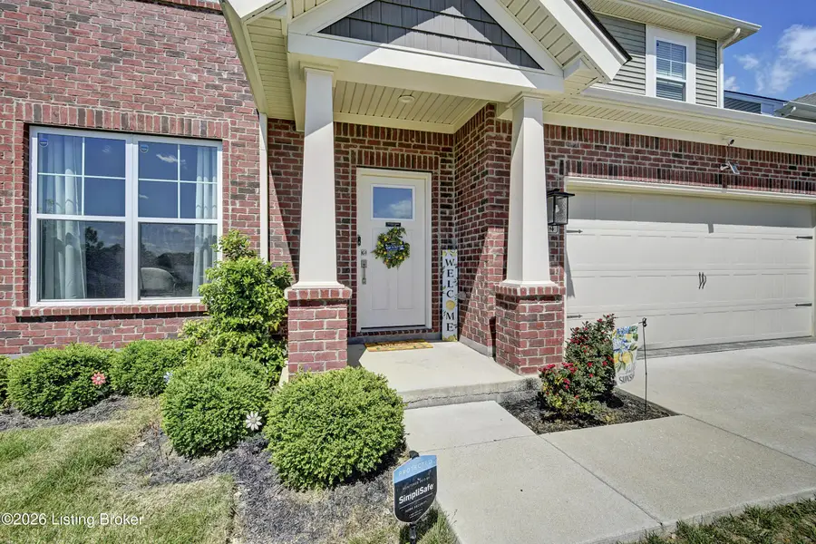 9204 Fox Chase Rd, Louisville, KY 40228 - #2