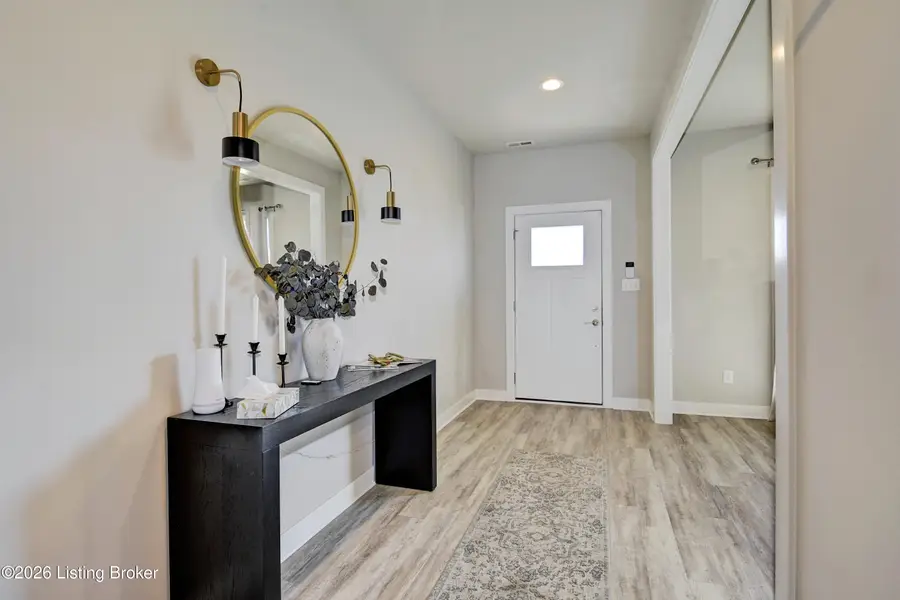 9204 Fox Chase Rd, Louisville, KY 40228 - #3