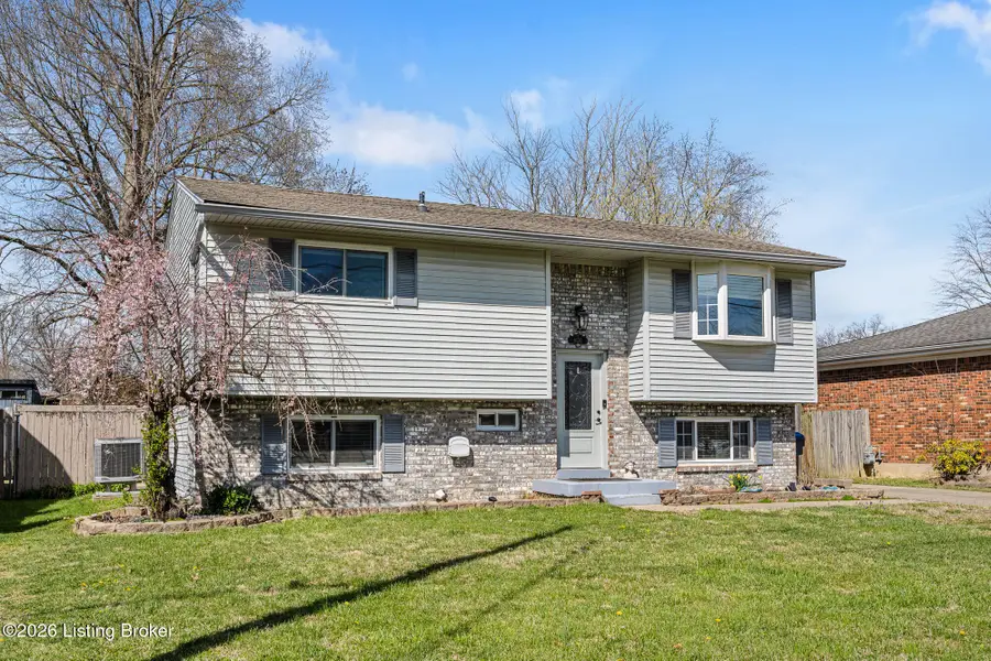 8535 Glaser Ln, Louisville, KY 40291 - #2