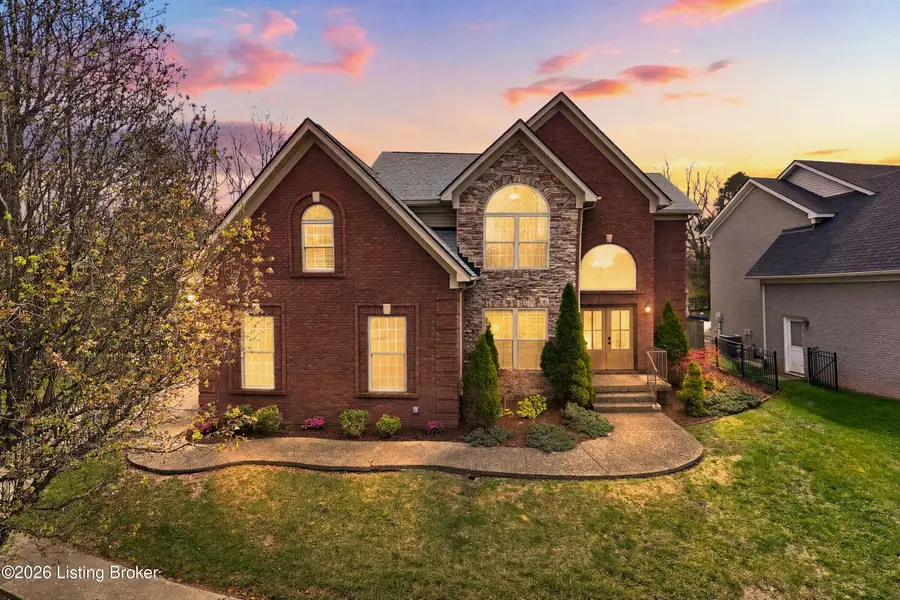 4009 Sunny Crossing Dr, Louisville, KY 40299 - #2