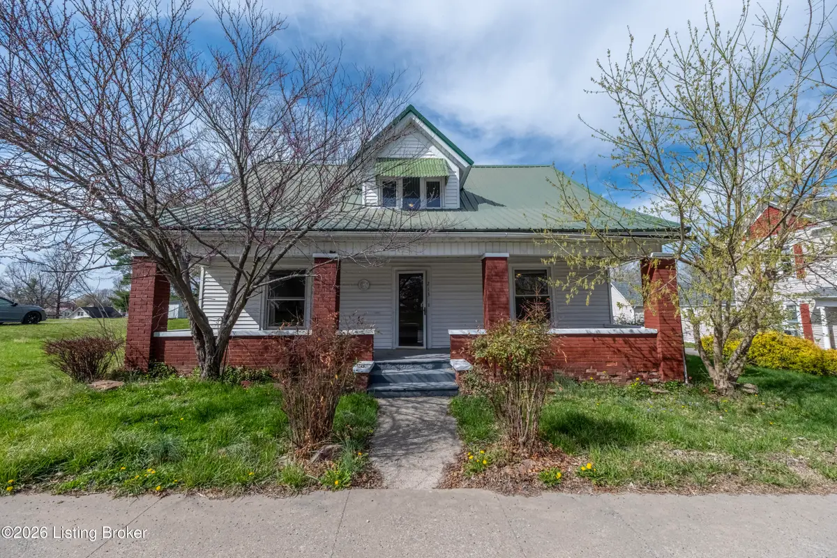 213 E 3rd St, Hardinsburg, KY 40143 - #1